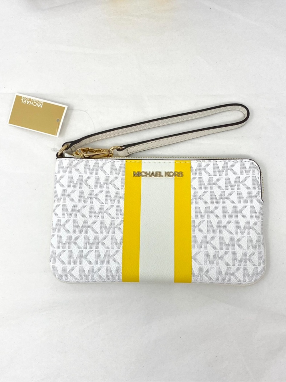 NWT Michael Kors Wristlet